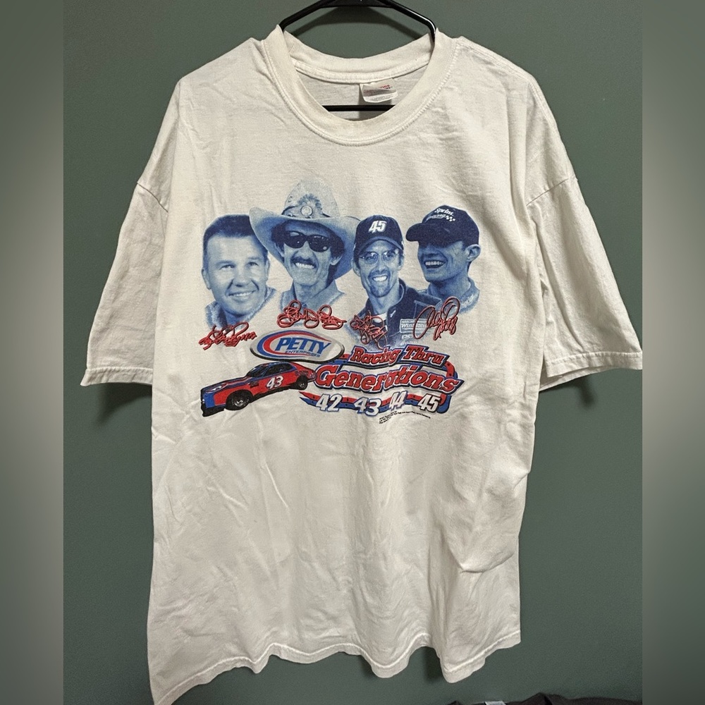 Vintage 2001 racing tee graphic tee